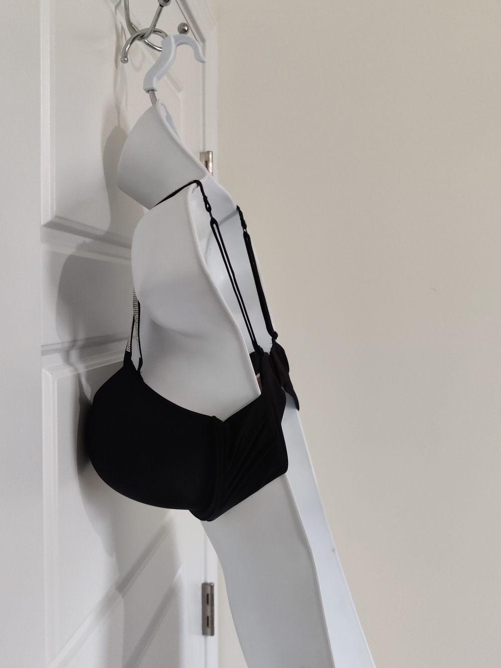 Victoria's Secret Bombshell Plunge Bra Size 36C NWOT - Picture 5 of 8